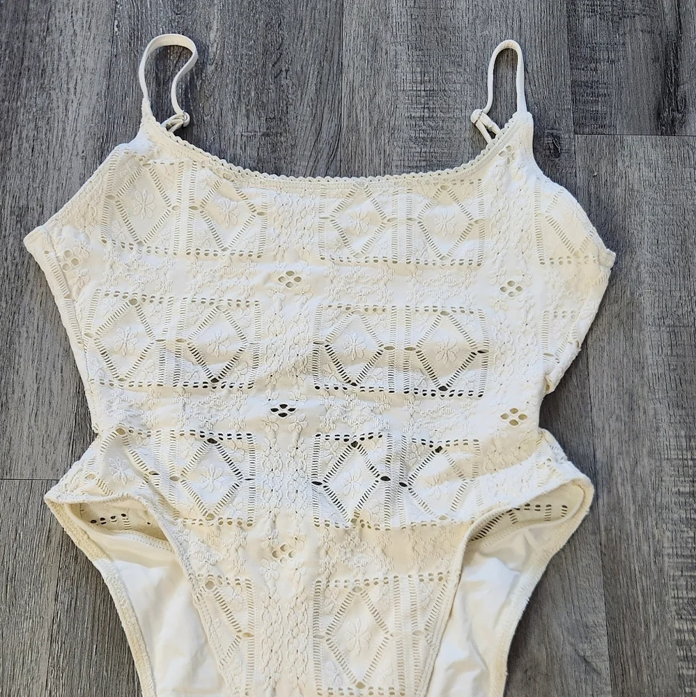 Frankies Bikinis stretchy frankie come