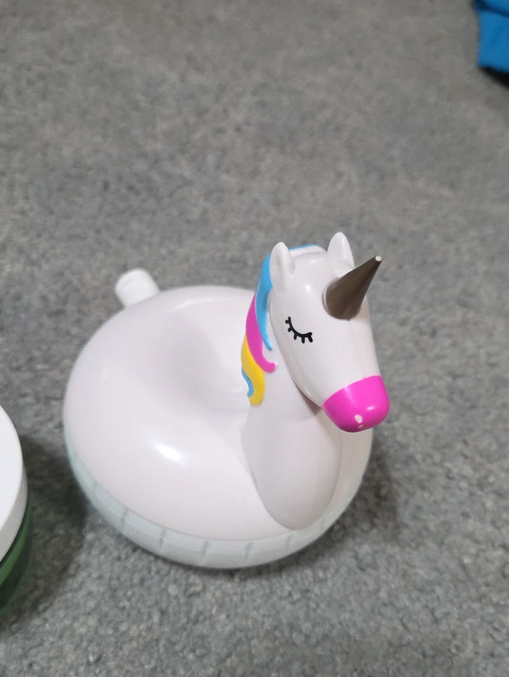 Avon Kids Uniorn Bubble Bath Dispenser - New Sealed Avon Slime Soap