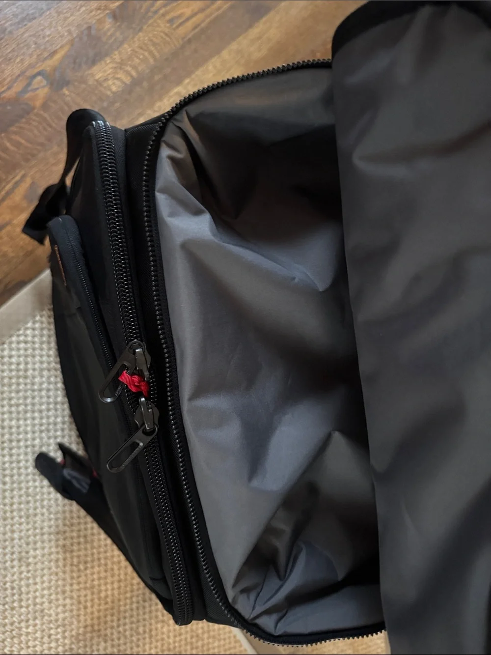 Briggs & Riley Black Men’s Travel Duffel with Shoulder Strap