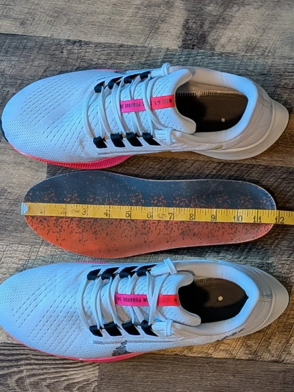 Nike closure pink