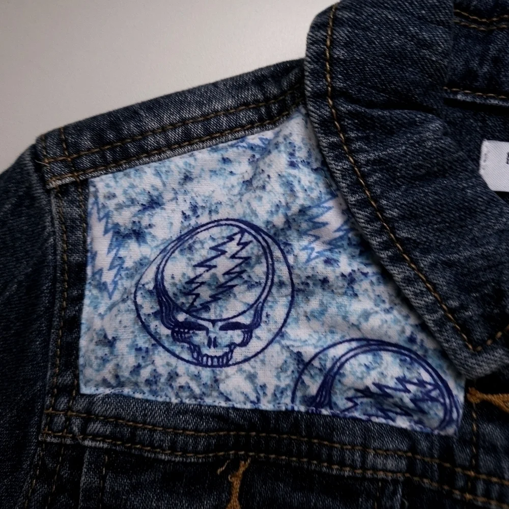 Custom details offer handmade
