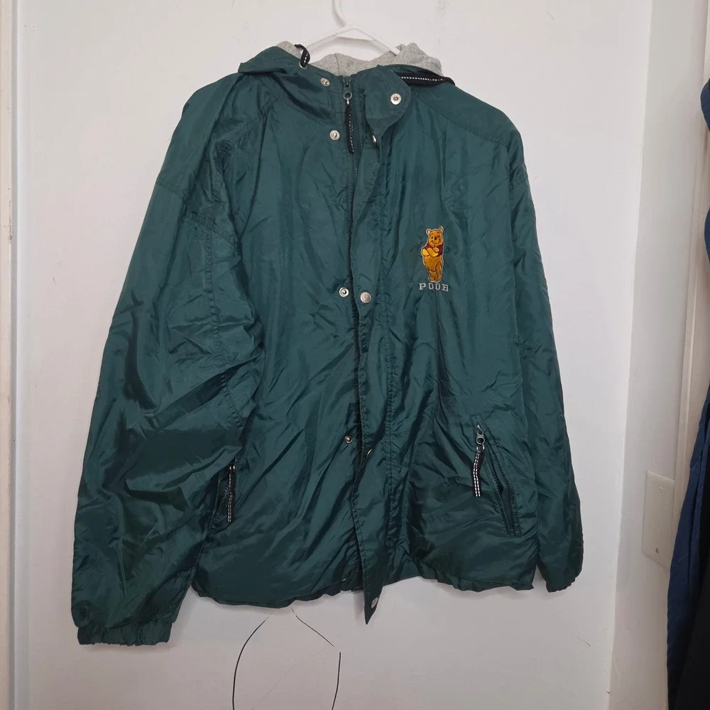 Vintage Disney Store Winnie the Pooh Hooded Windbreaker Jacket Green Mens Medium