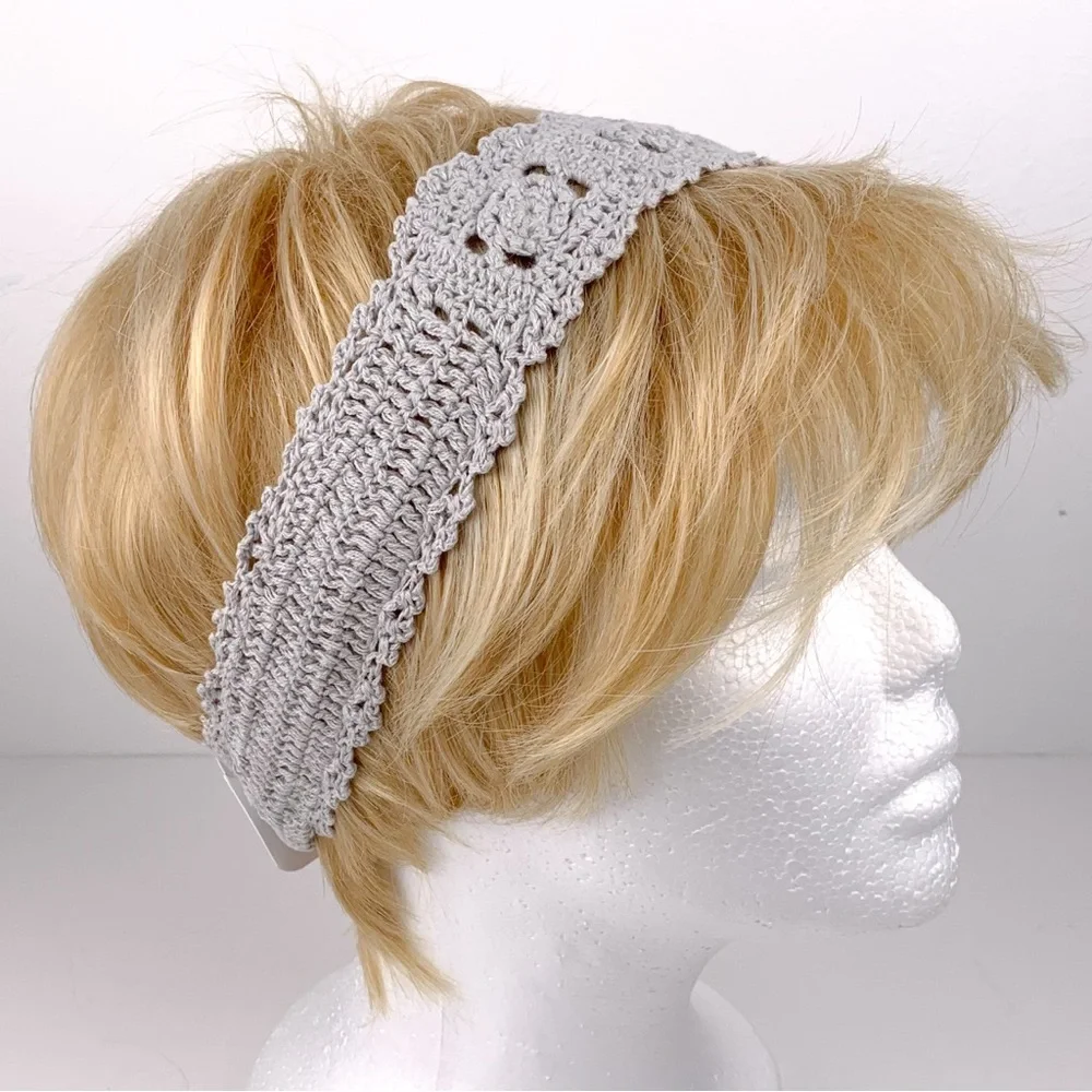 Charming Charlie gray crochet