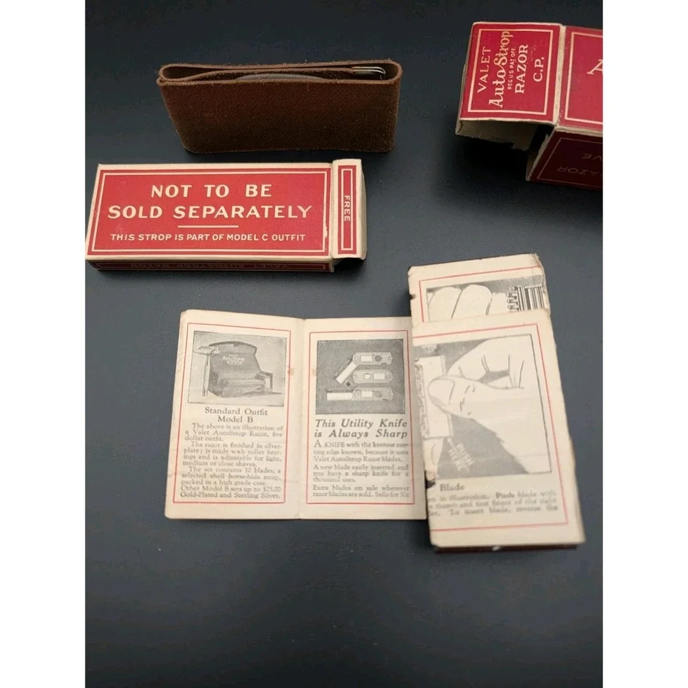 Vintage‎ Valet AutoStrop Razor Set w/ Orig. Box & Strap