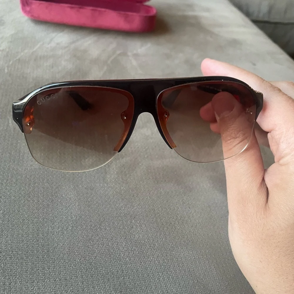 Vintage Gucci Black and Brown Gradient Sunglasses