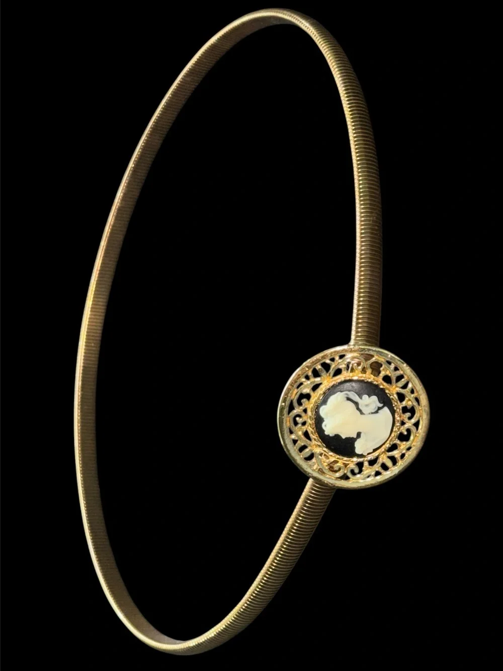 Vintage cameo gold