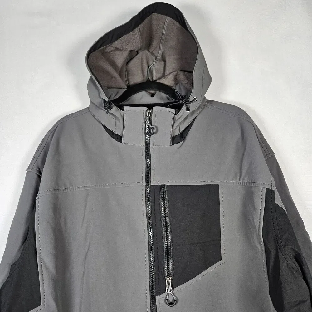 Duluth Trading Co shoulder 23