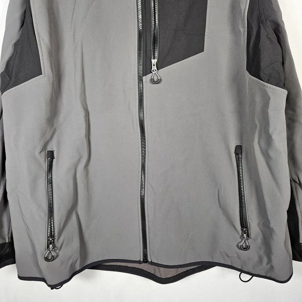 Duluth Trading Co shoulder 23