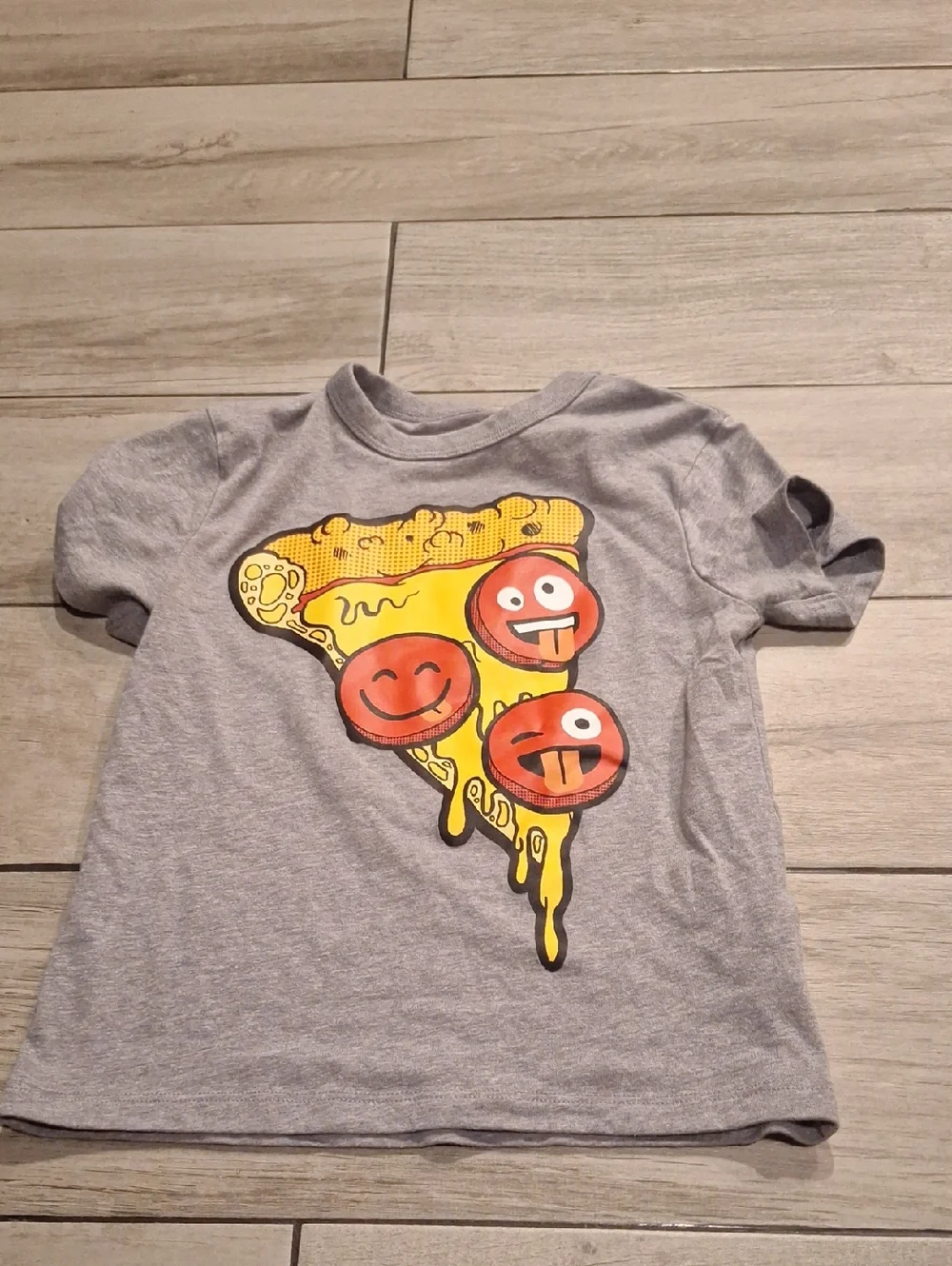 🍋‍🟩The Children's Place Gray Tee with Cheerful Pizza Graphic