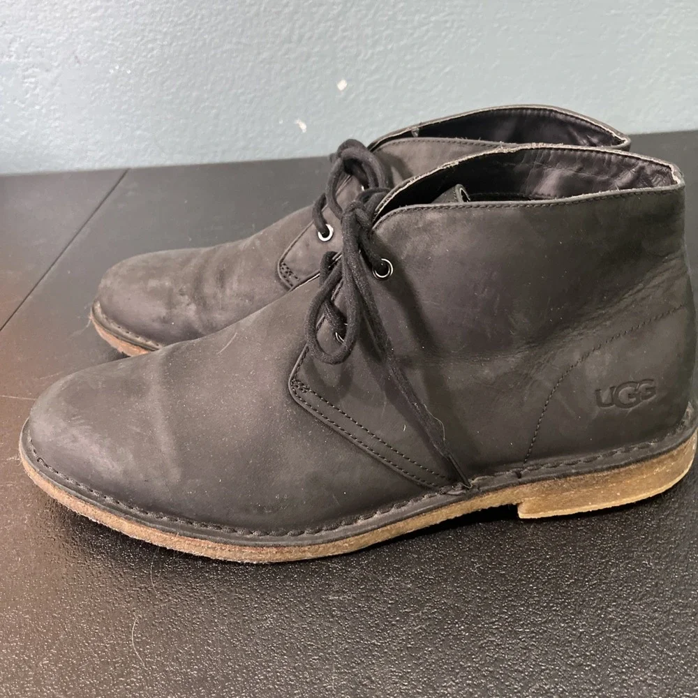 UGG Chukka Boots Mens 10.5‎ Black Biltmore Leather Lace Up Ankle Shoes Desert