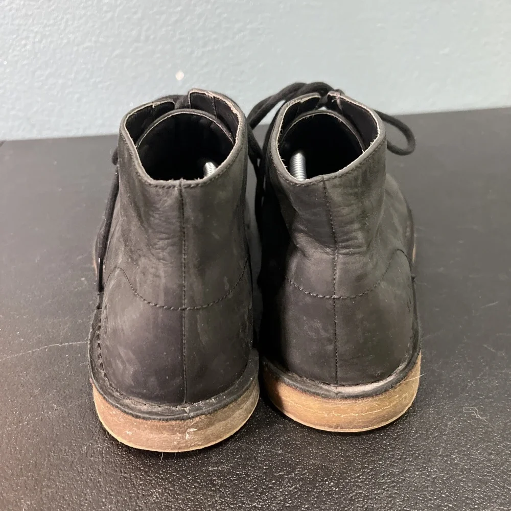 UGG Chukka Boots Mens 10.5‎ Black Biltmore Leather Lace Up Ankle Shoes Desert