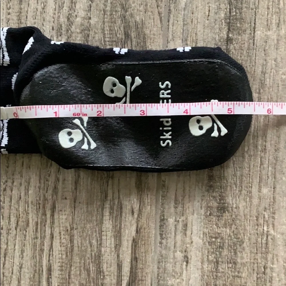 N/A nwot skiders