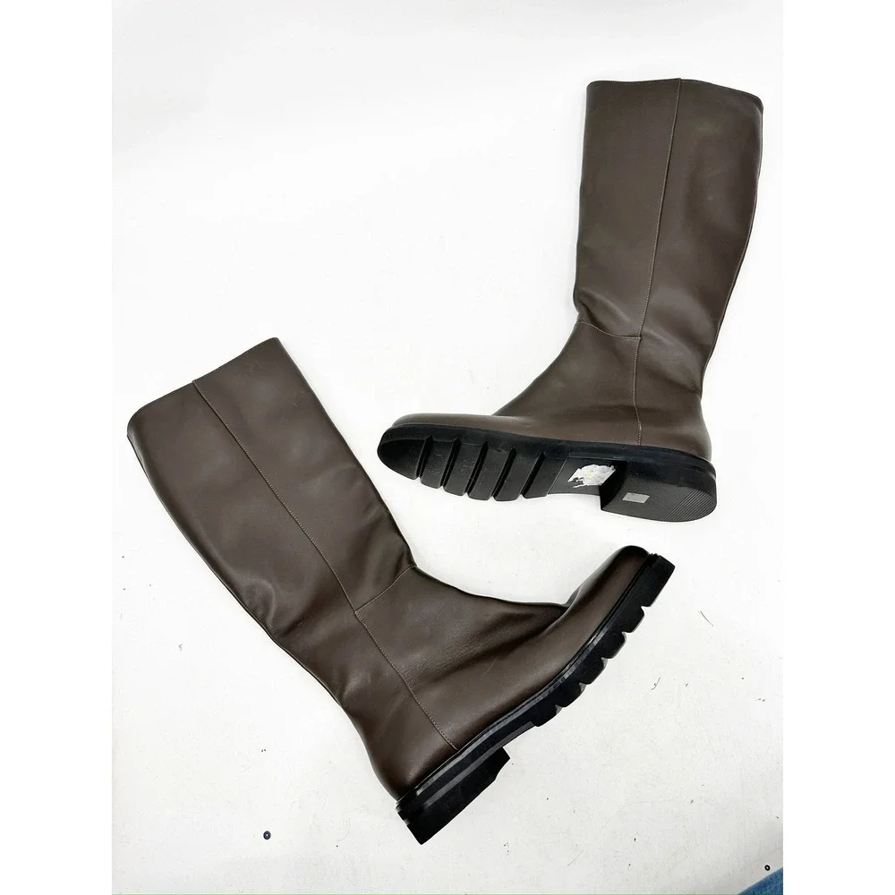 Stuart Weitzman size 10