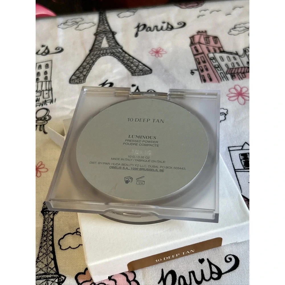HUDA BEAUTY glowish by