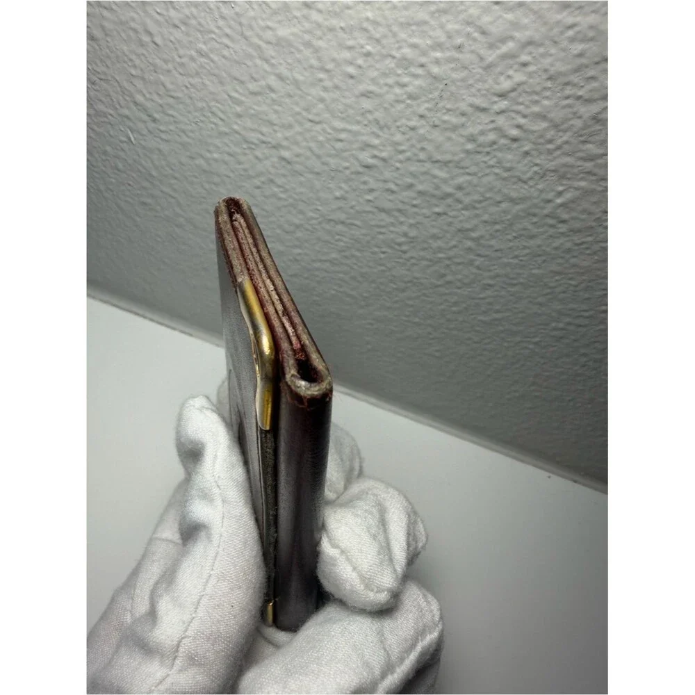 Cartier elegant design holder