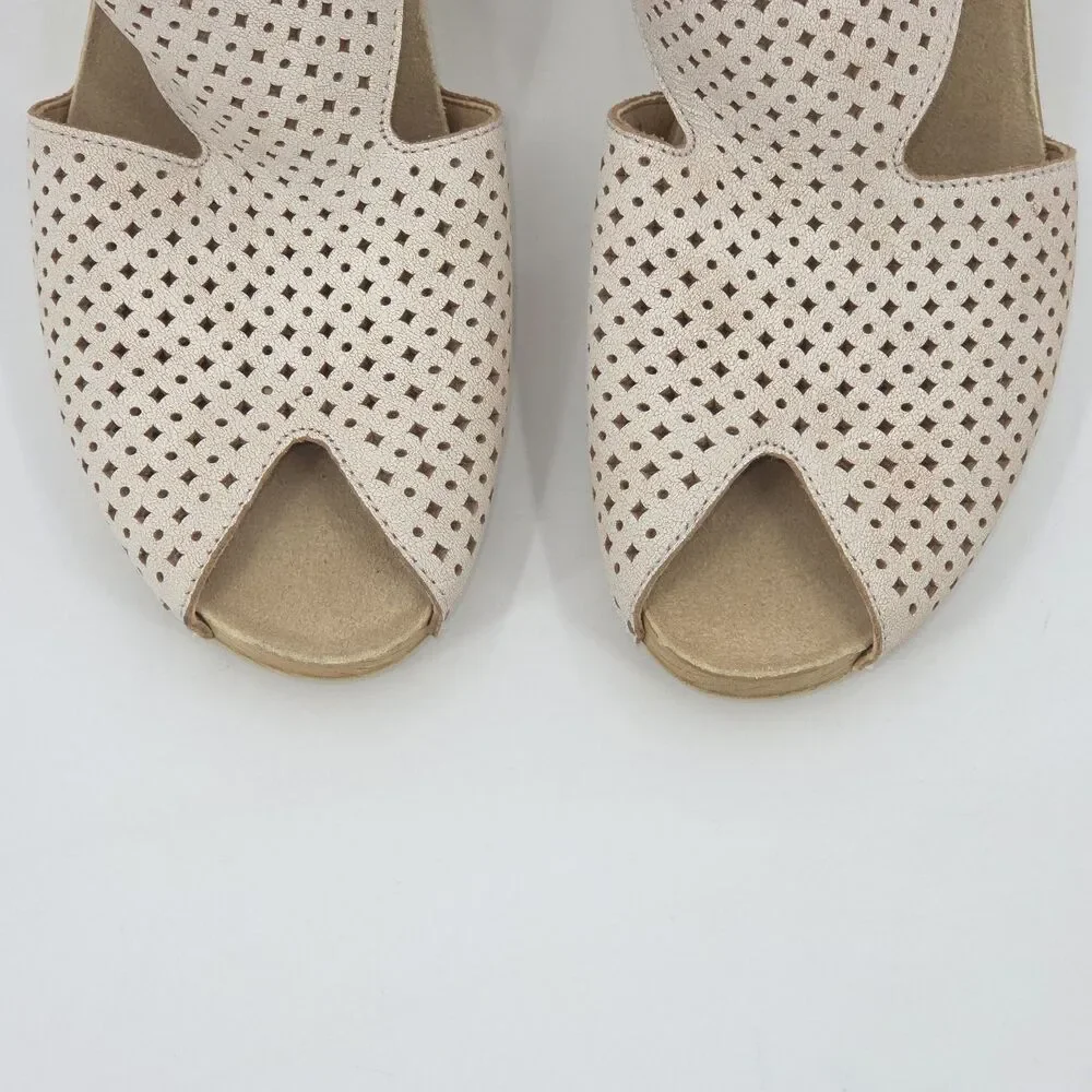 Dansko 10 vintage sandals