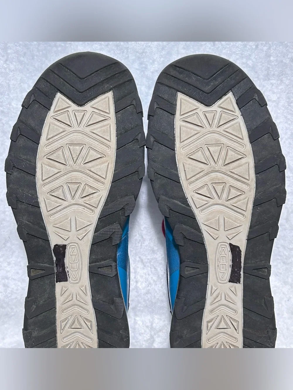 Keen youth blue