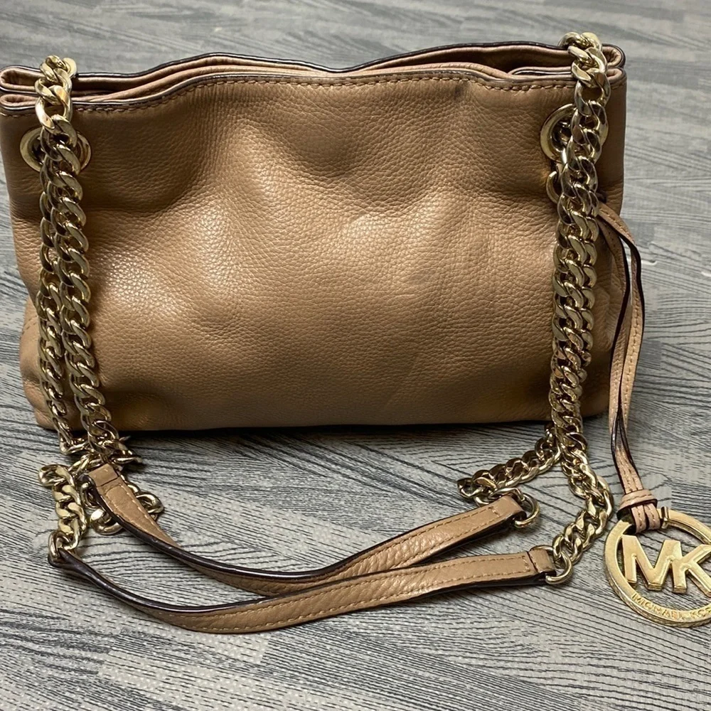 Michael Kors Chain Straps Jet Set Crossbody/Shoulder Bag