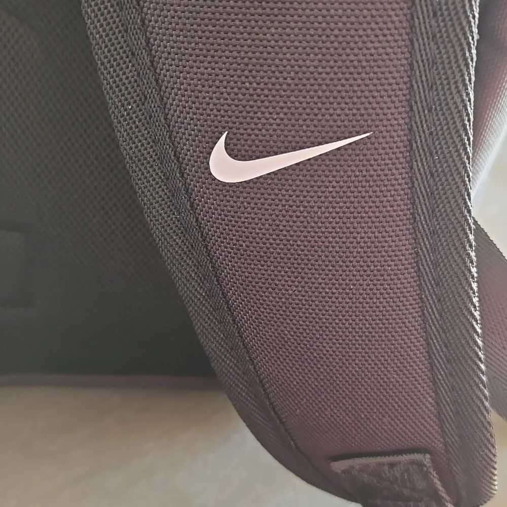 Nike sleek backpack