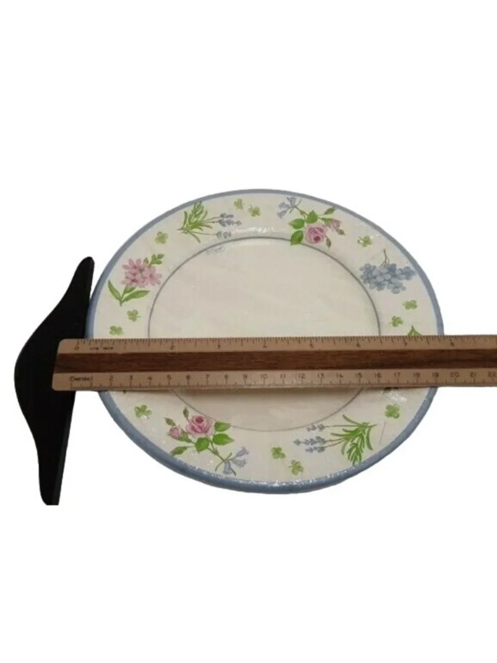 Caspari Paper Plates Luncheon 8 inch Flower Shower Wedding Floral Dessert