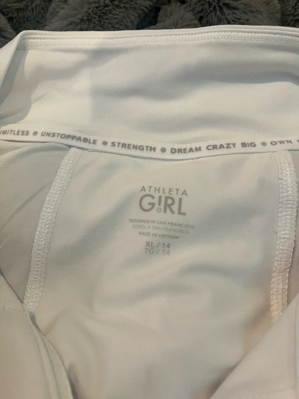 Athleta excellent new