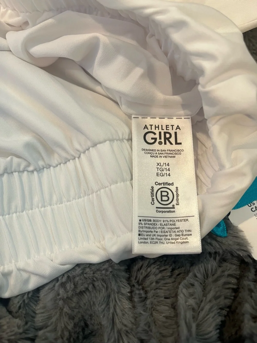Athleta excellent new