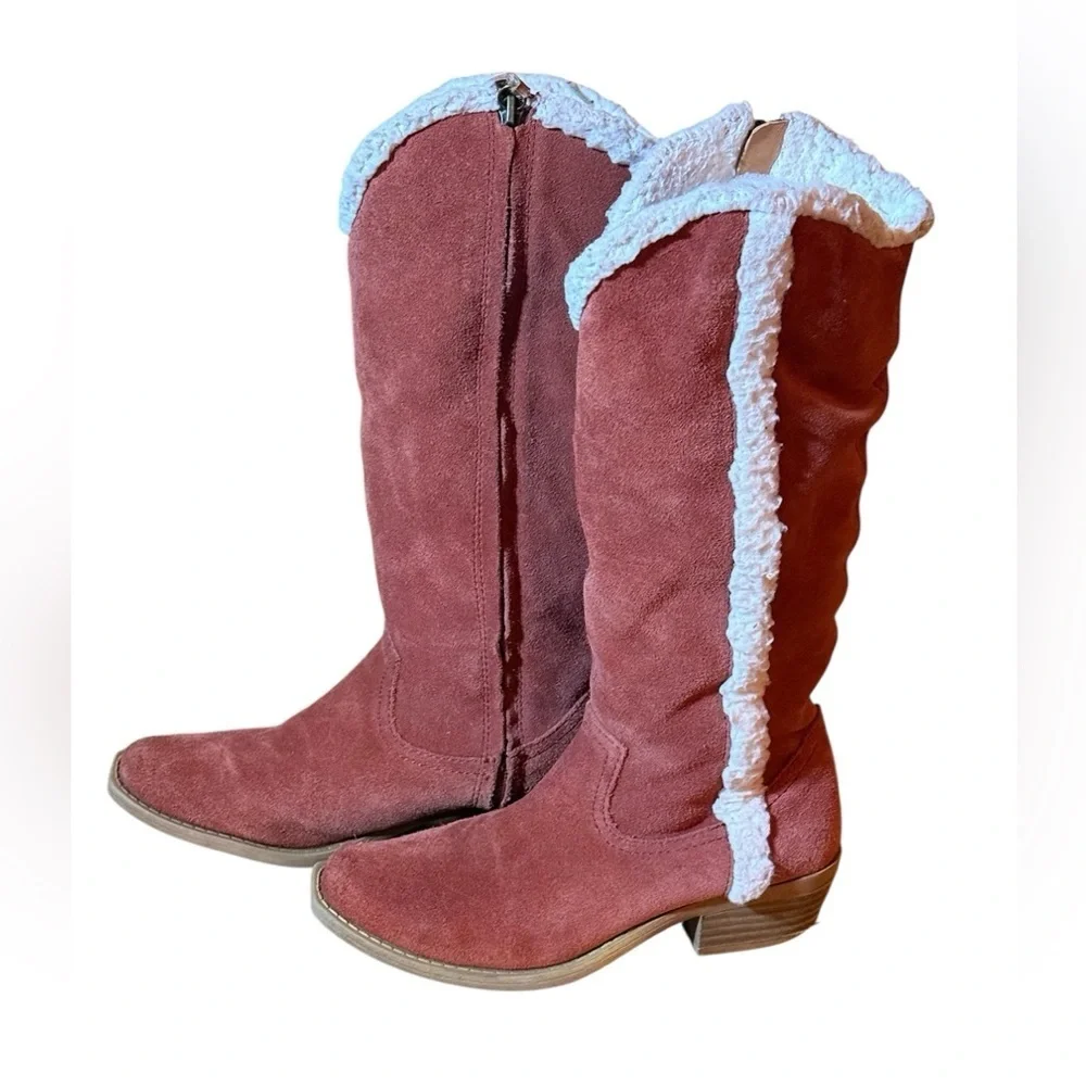 Dingo Women's size 6 Rust Western Suede Cowboy Boots with Faux Fur Trim