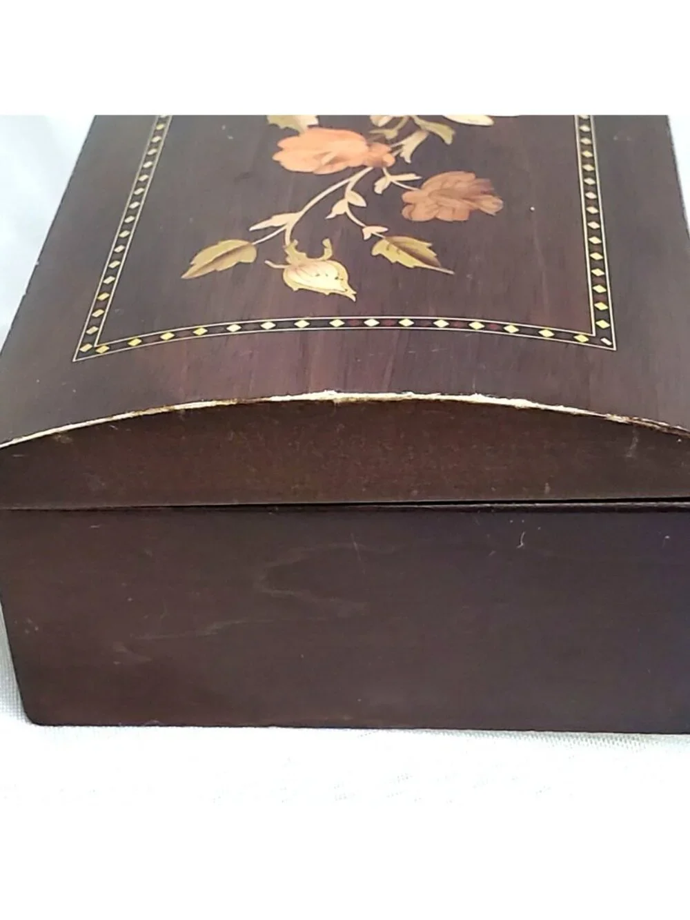 N/A mahogany wooden