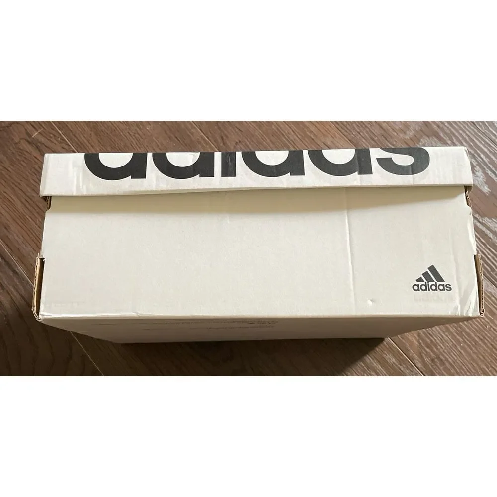 adidas empty shoe