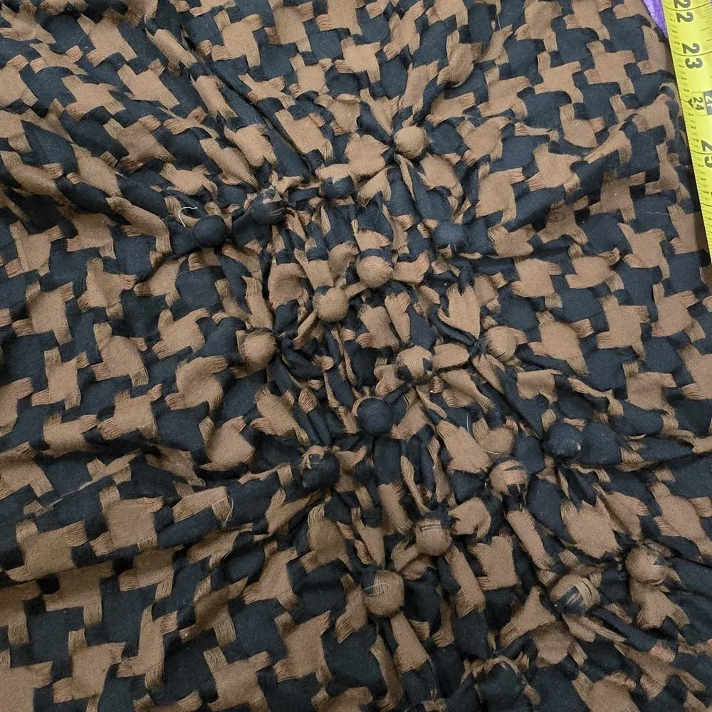 The Unbranded Brand vintage brown