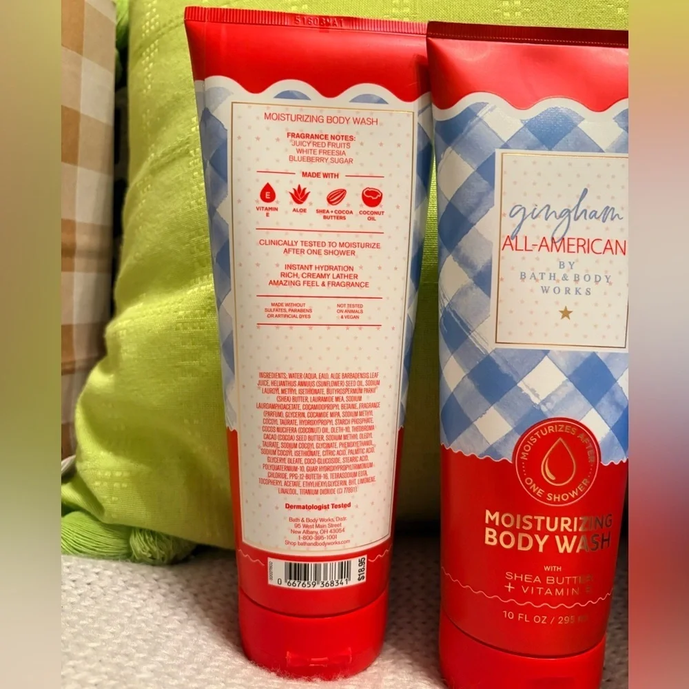 NWT Bath & Body Works Gingham All American Body Wash and Loofah Sponge