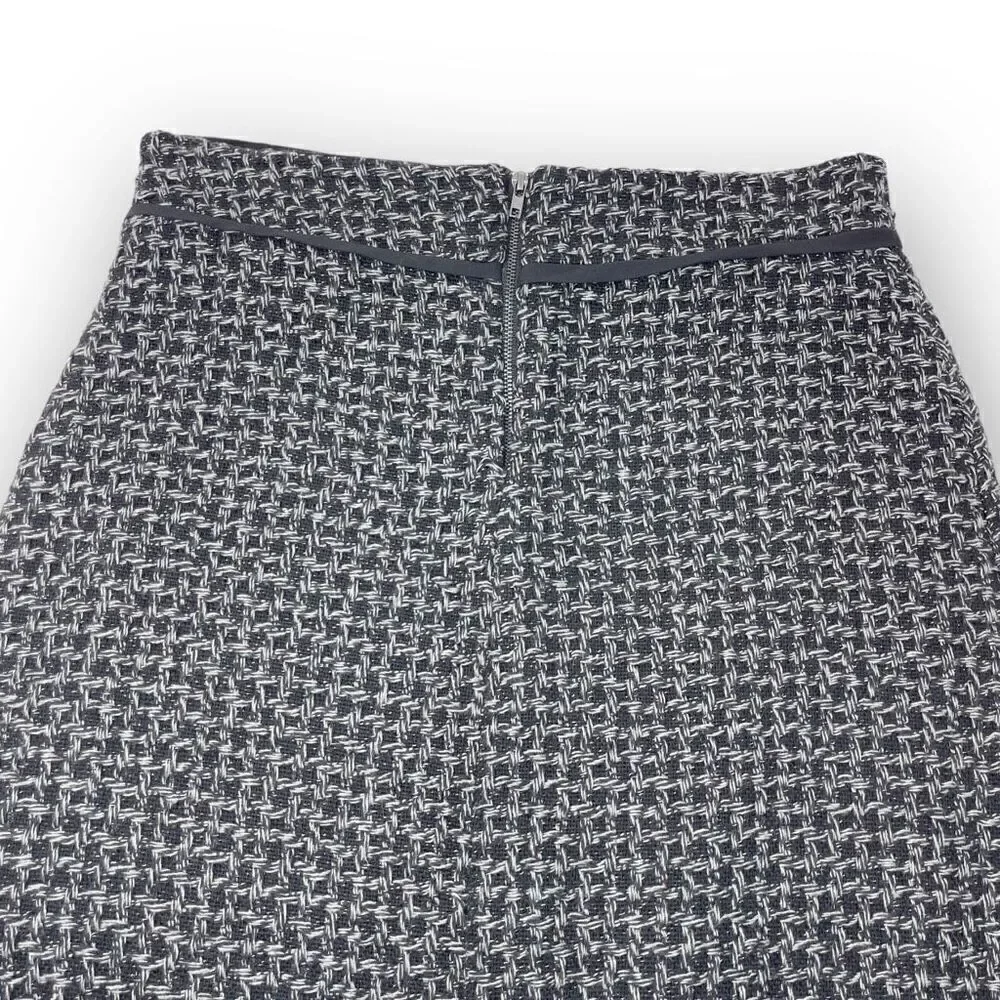Lapis black gray