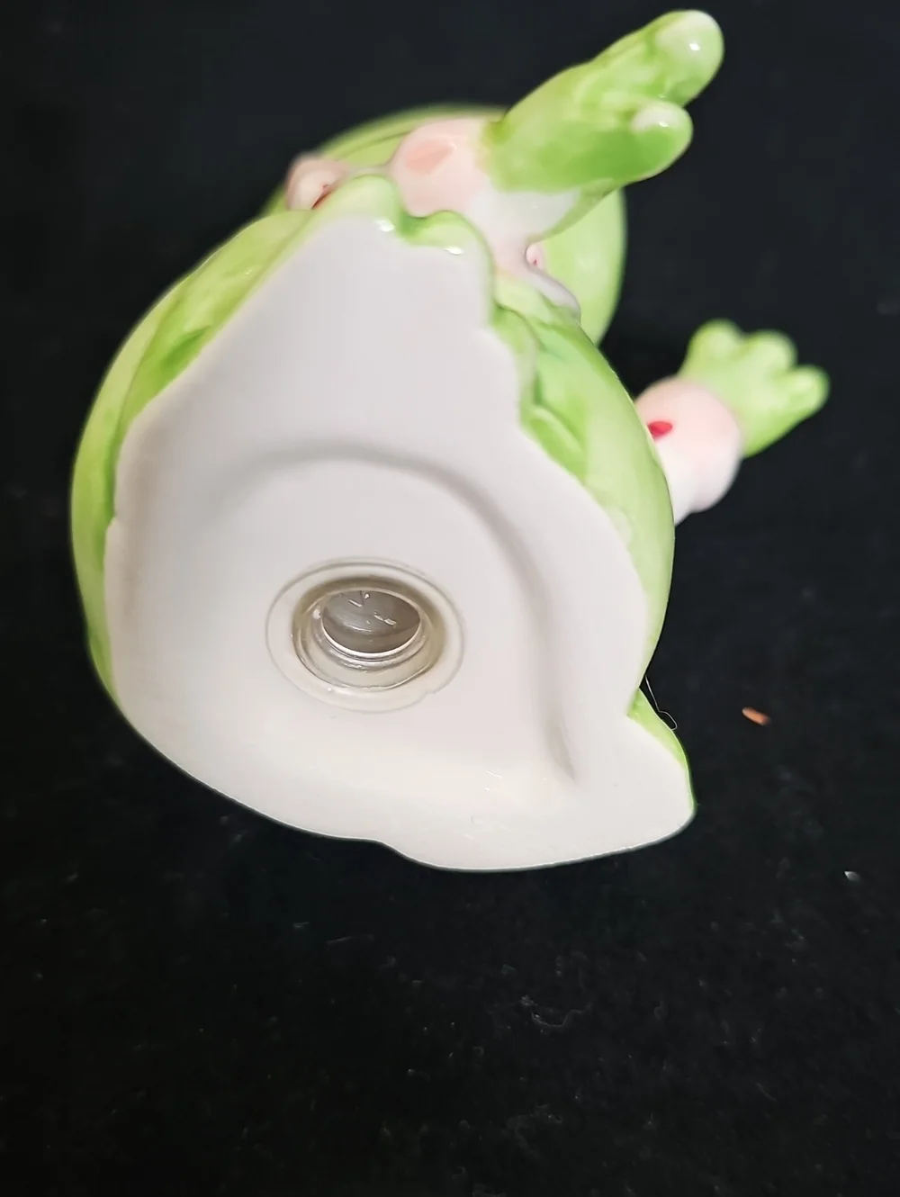 Cute Ceramic Frog Salt & Pepper Shakers - Green & Red