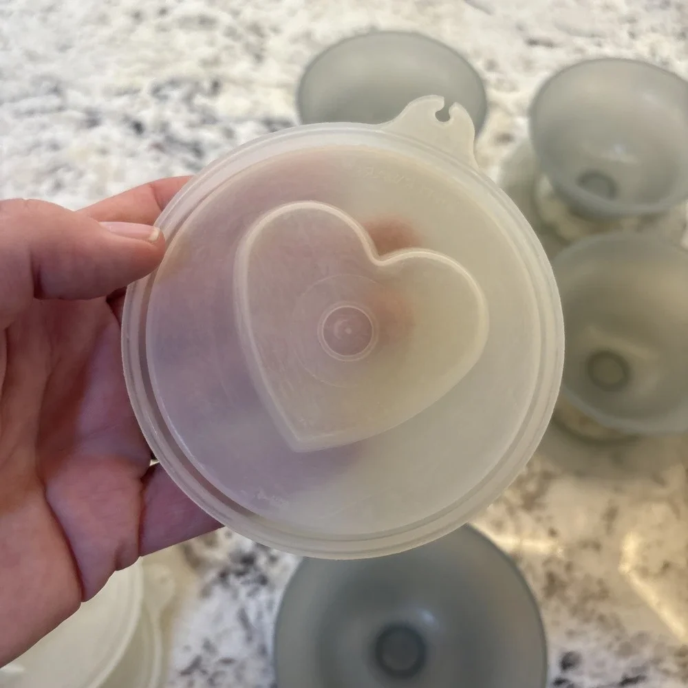 5 Vintage‎ Tupperware Jello Mold Jel-N-Serve Gelatin Bowls with Molds Lids