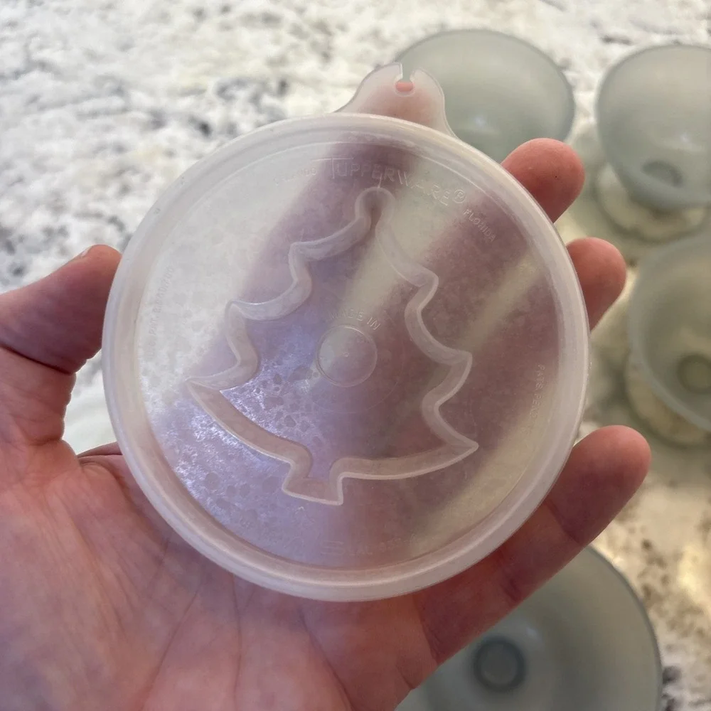 5 Vintage‎ Tupperware Jello Mold Jel-N-Serve Gelatin Bowls with Molds Lids