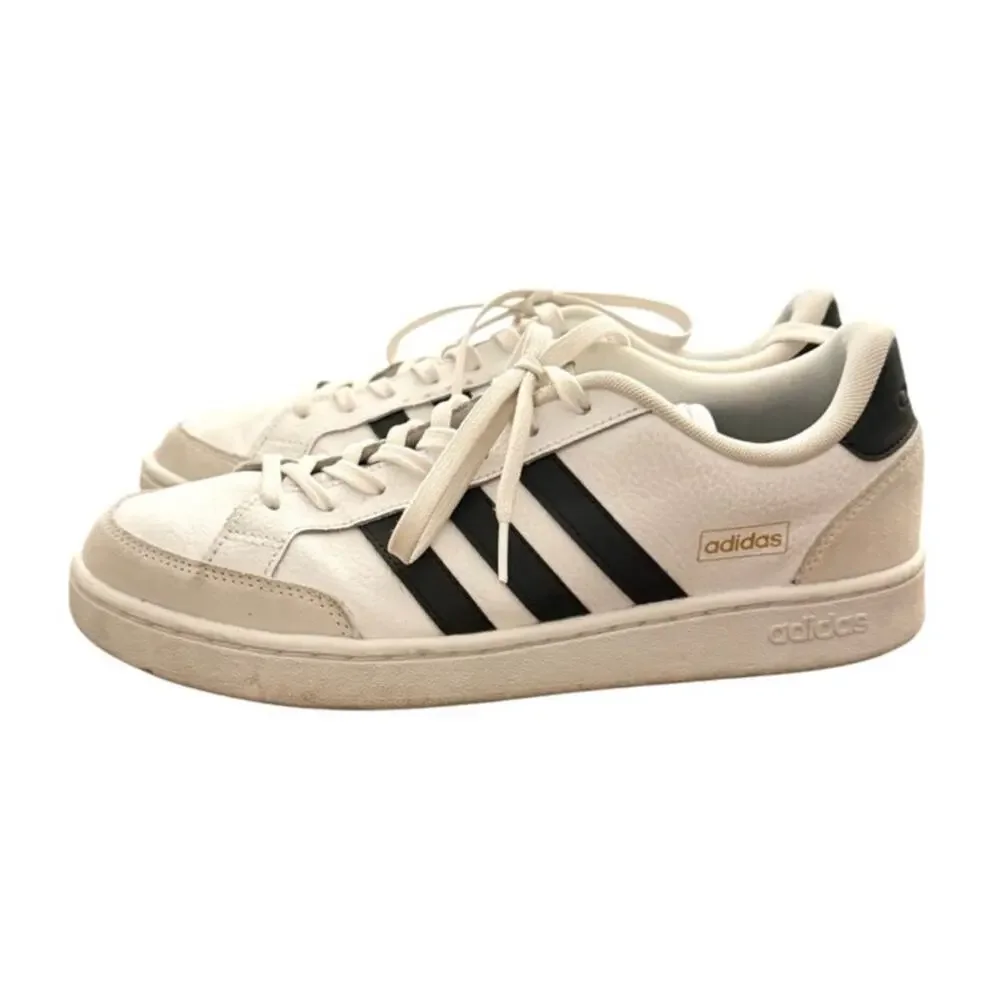 Adidas White Black Stripe Leather Sneakers Men’s Size 10 Classic Lace Up Shoes