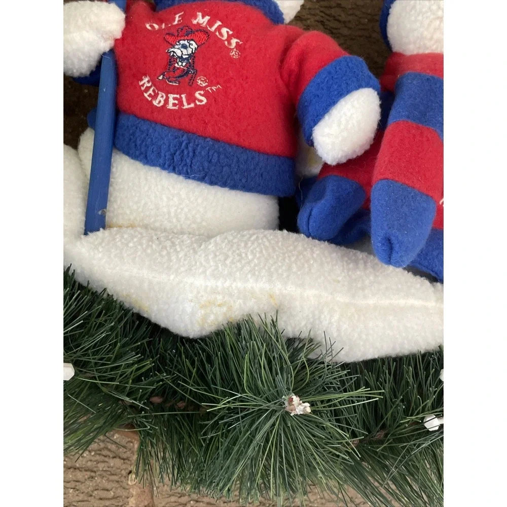 The Unbranded Brand snowmen has both