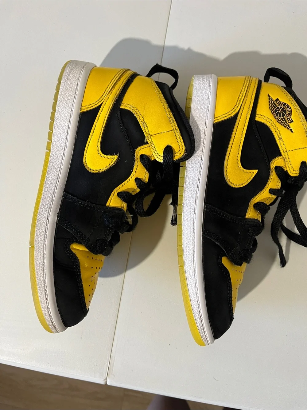 Nike Air Jordan 1Y Mid Kids Black Yellow Varsity