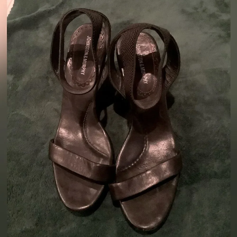 Johnston & Murphy Ankle Strap wedge heels black leather glove strap GUC size 8