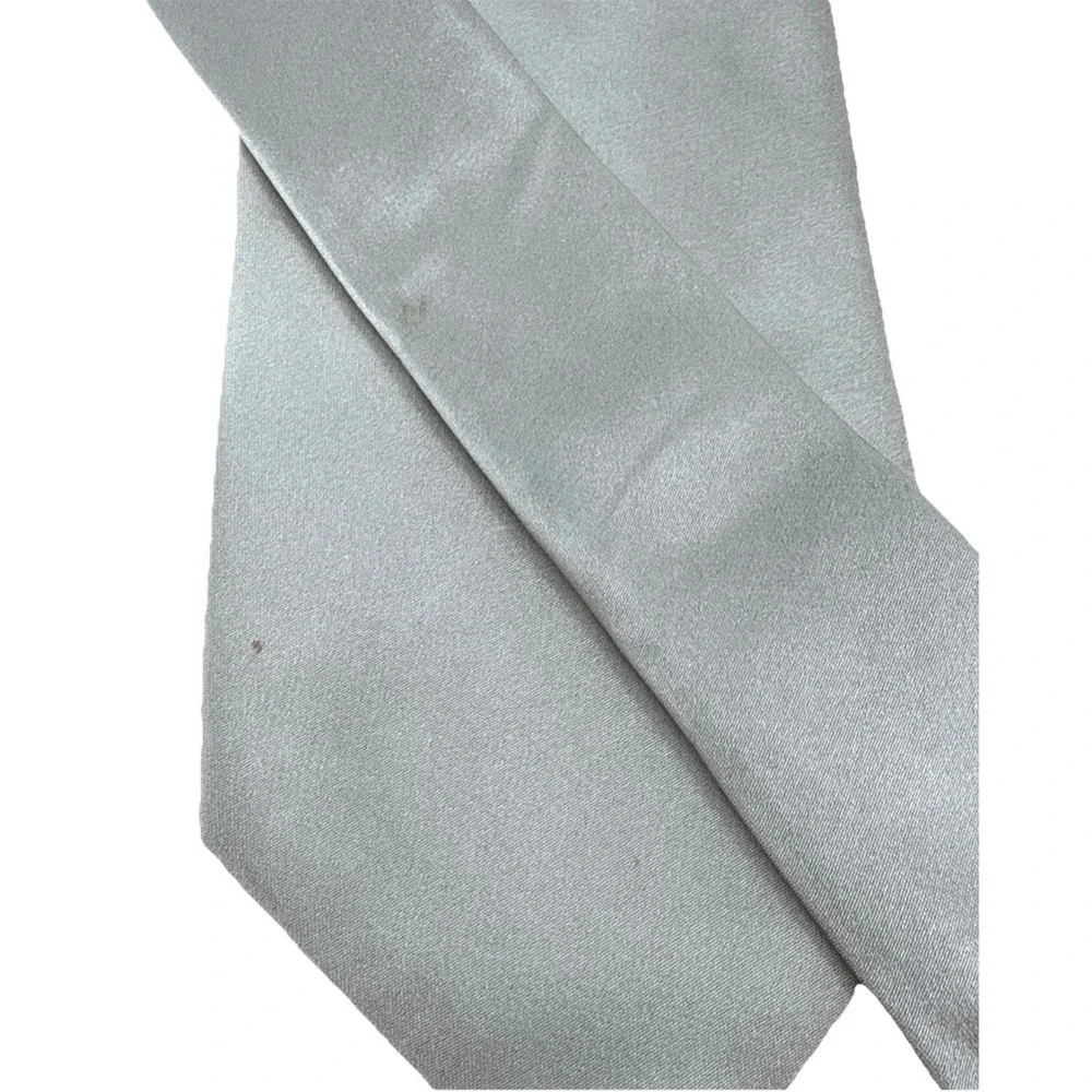 Ralph Lauren Purple Label Tie Cream 100% Silk England Handmade Sleek Smooth