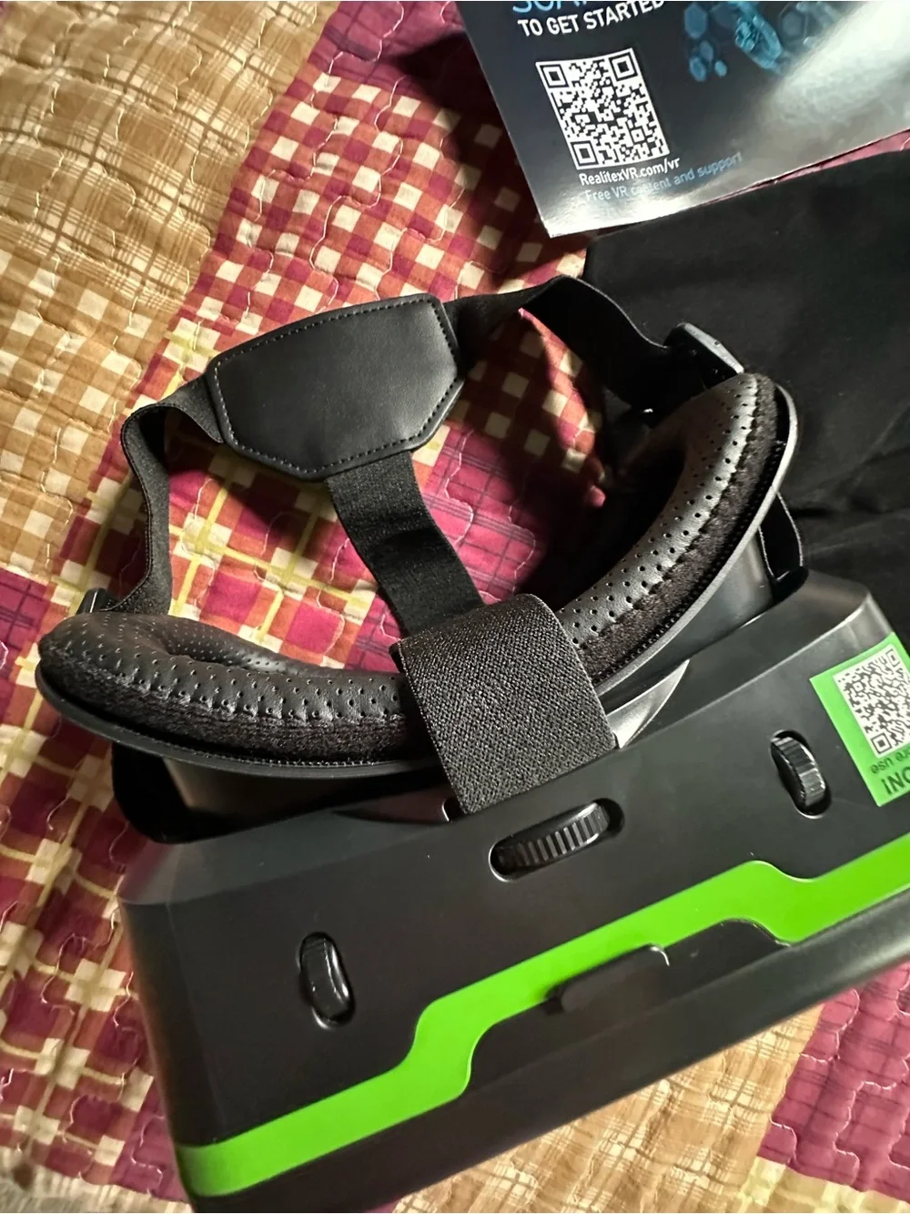 Black Virtual Reality Headset - VR, AR & Accessories