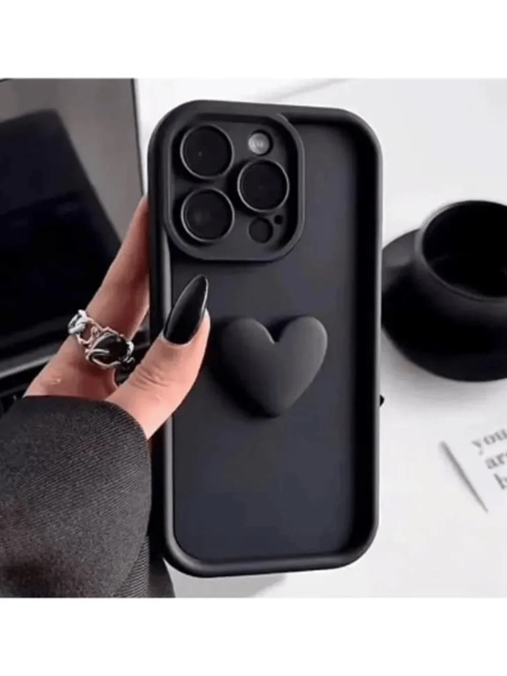 Soft 3d Heart Case for iPhone 16 (black)
