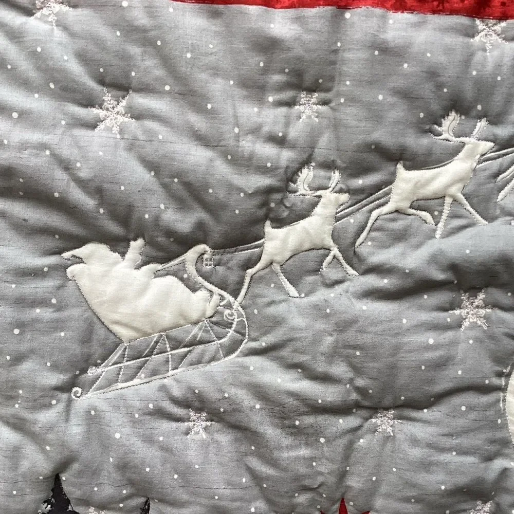 NWT. Hand Crafted  Joy to the World Lap Quilt