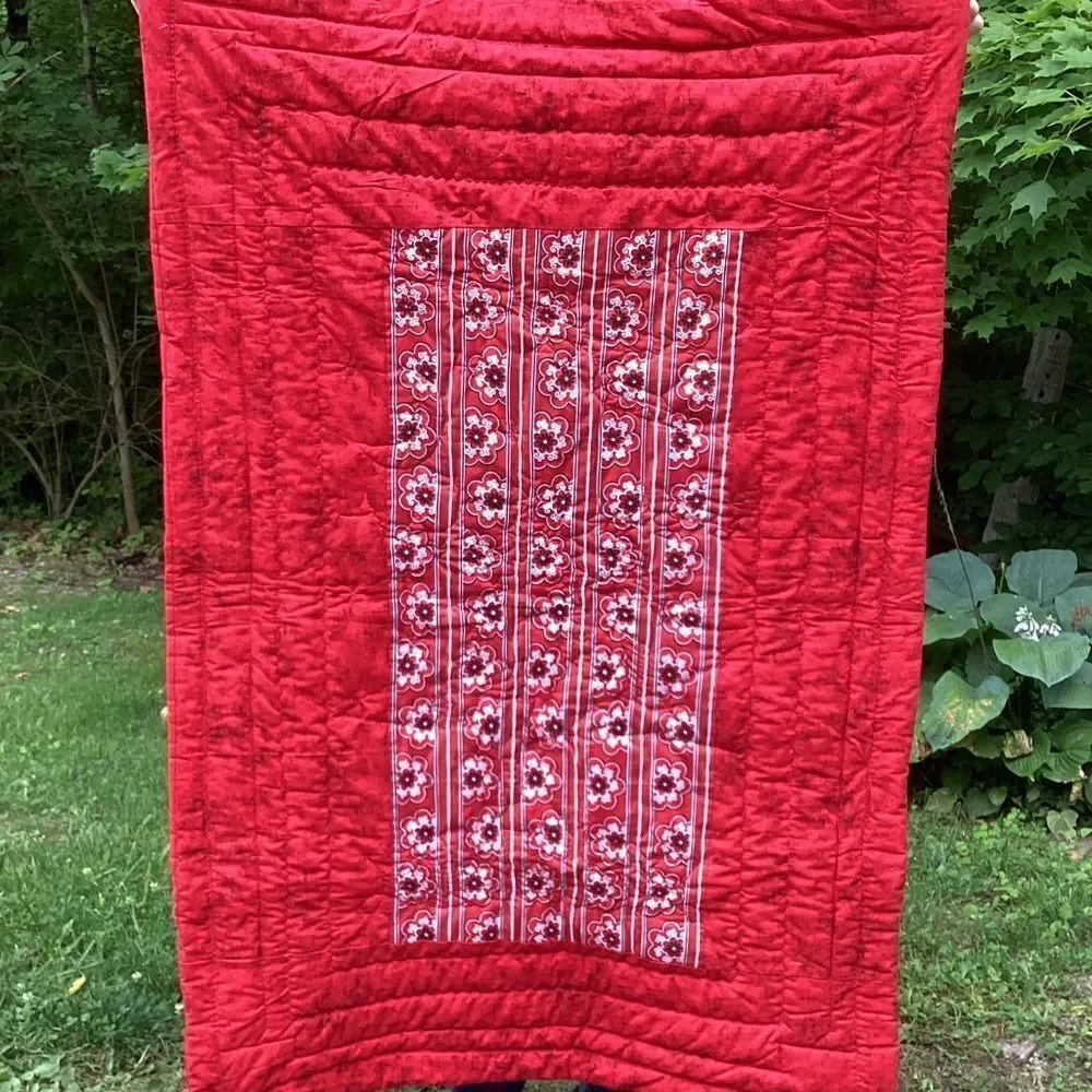 NWT. Hand Crafted  Joy to the World Lap Quilt