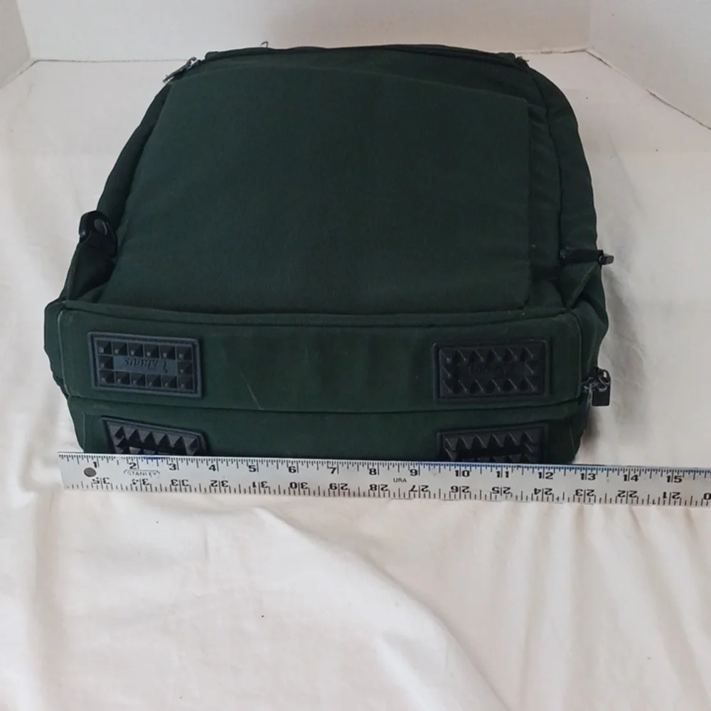 Targus ccb4 backpack