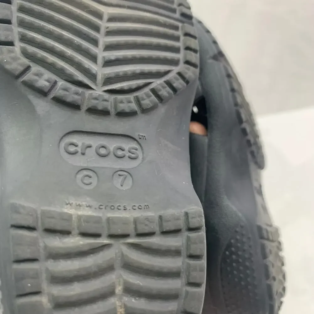 CROCS pre loved item