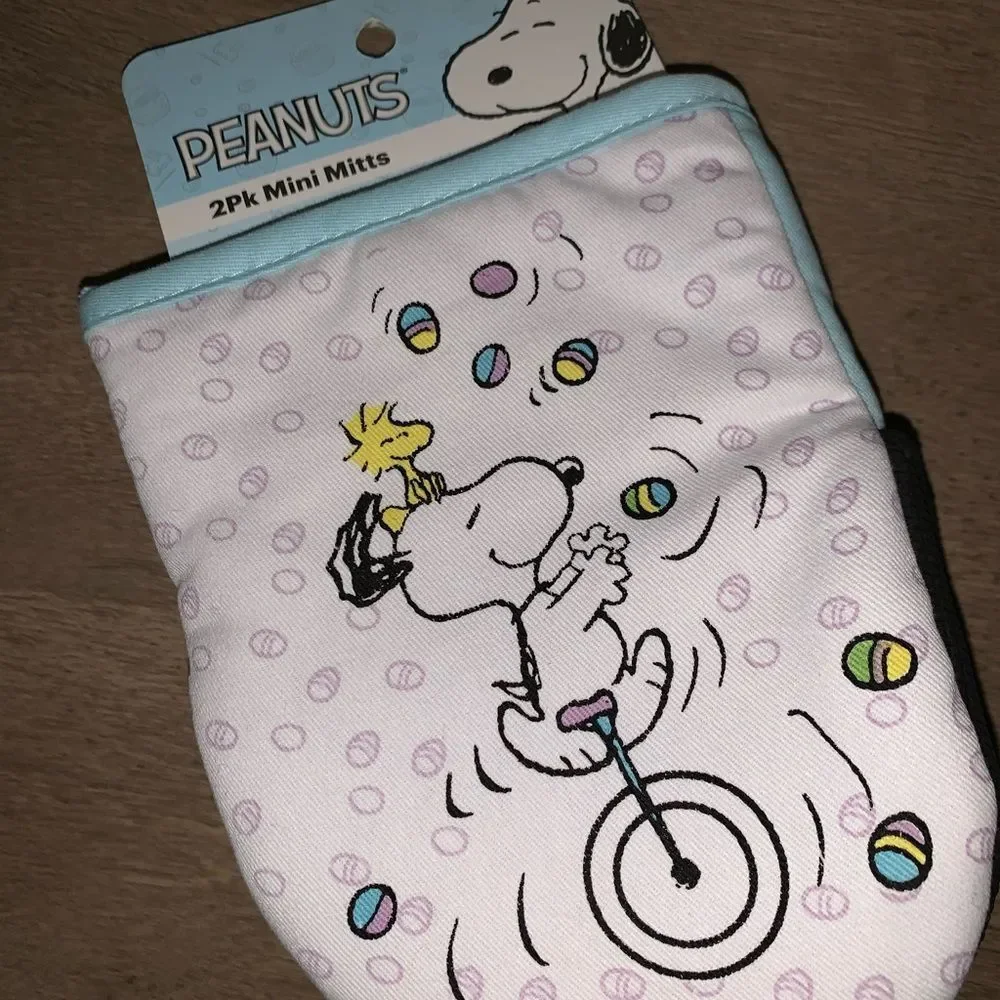 Peanuts Snoopy & Woodstock Mini Mitt Set of Two