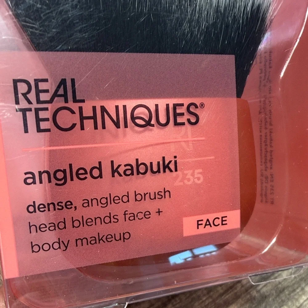 Real Techniques packaging pink