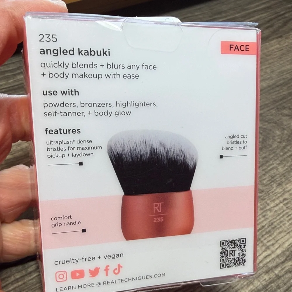 Real Techniques kabuki body