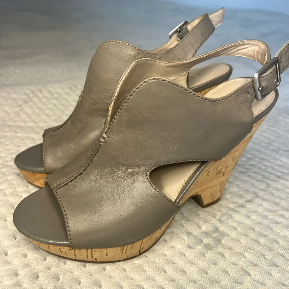 Franco Sarto Womens Leather Upper Gallard Platform 11 Cork Style Wedge Size 5.5M